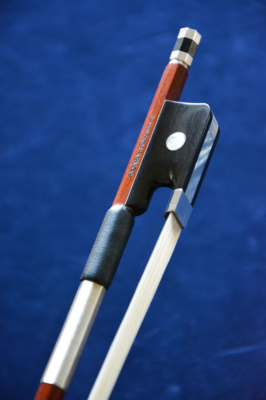 Smyczek altówkowy Roderich Paesold